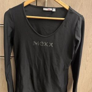 Vintage Mexx Black Long Sleeve Women's Scoop Neck Fitted Top